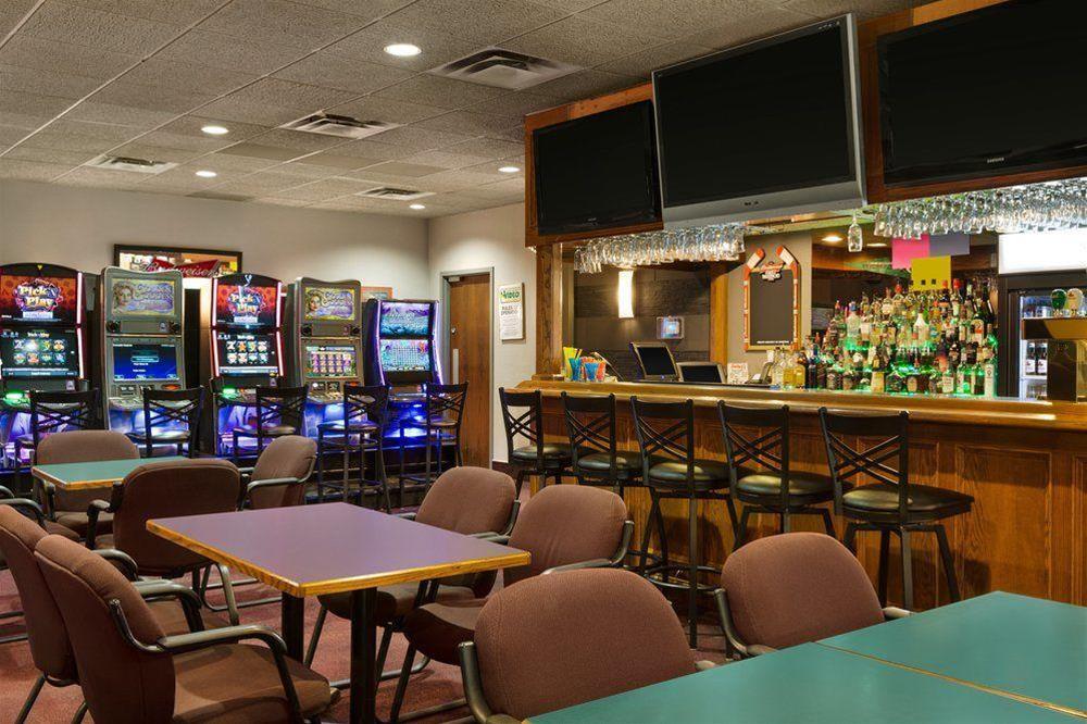 Coast Swift Current Hotel Exterior foto
