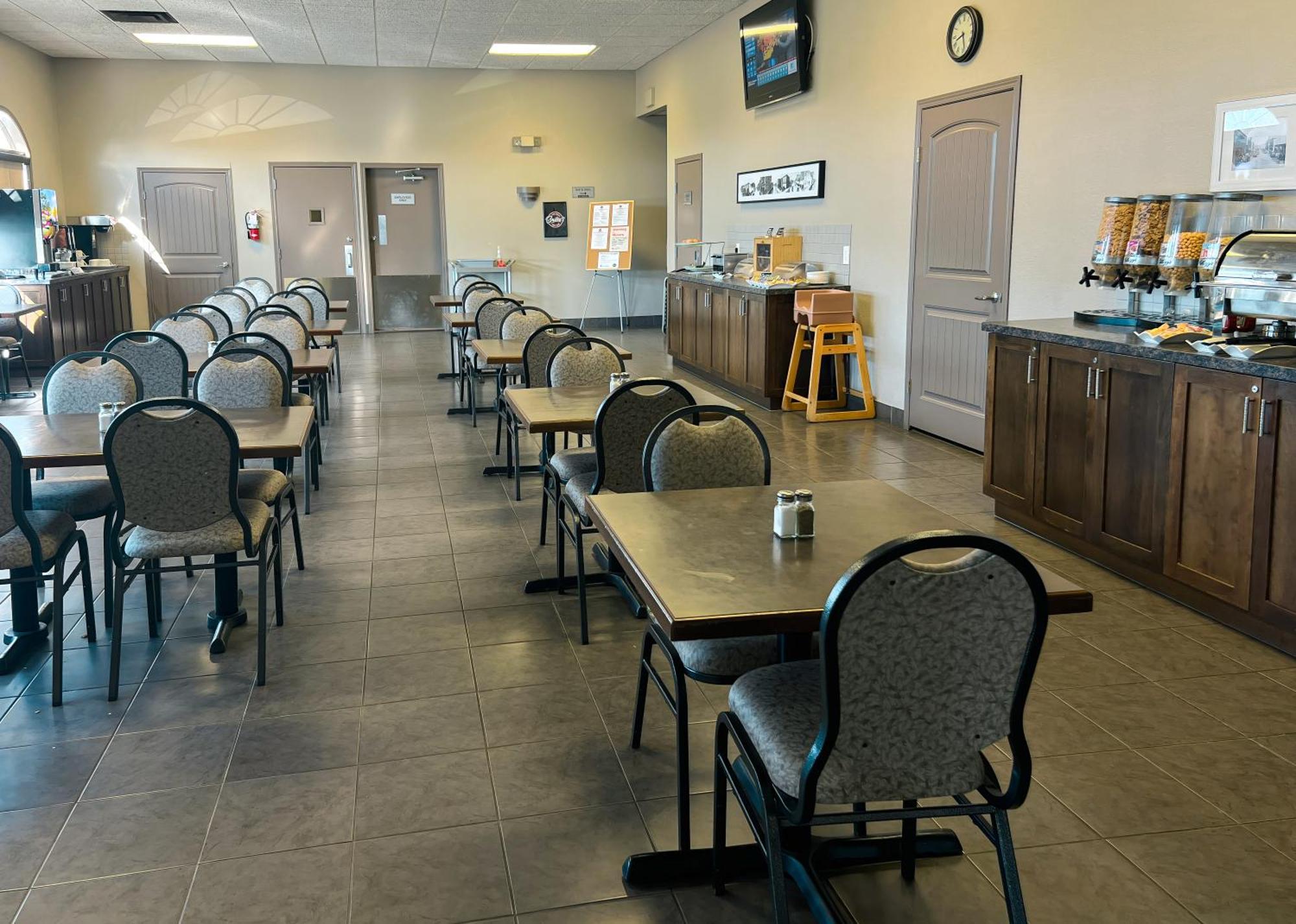 Coast Swift Current Hotel Exterior foto